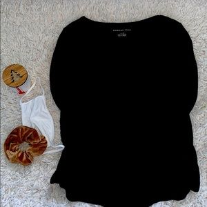 Black American Eagle long sleeve